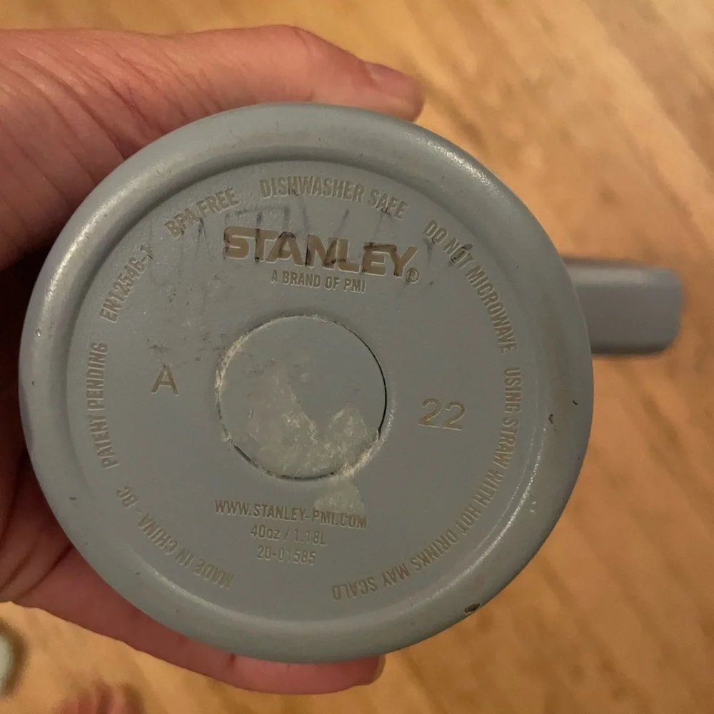 Stanley Blue Tumbler with Handle Accent - Picture 7 of 7